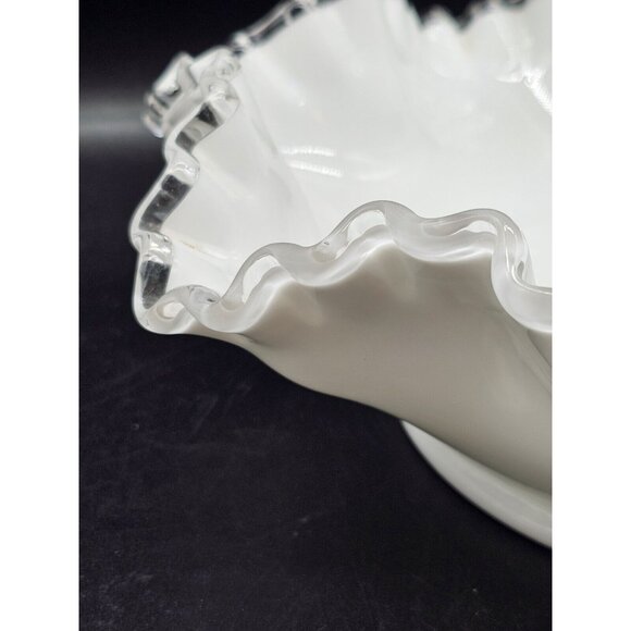 Gorgeous Fenton 8 Point Silver Crest Milk Glass Candy,Centerpiece Bowl MCM Vtg - Picture 5 of 11